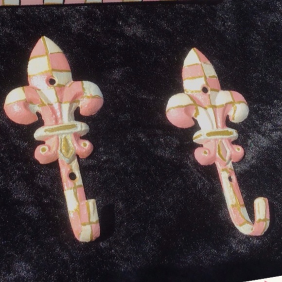 Shabby Chic Decorative Frame & Hooks - Picture 3 of 5